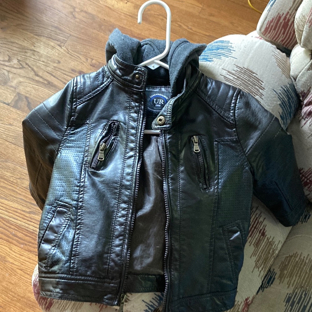 Kids 3t jacket